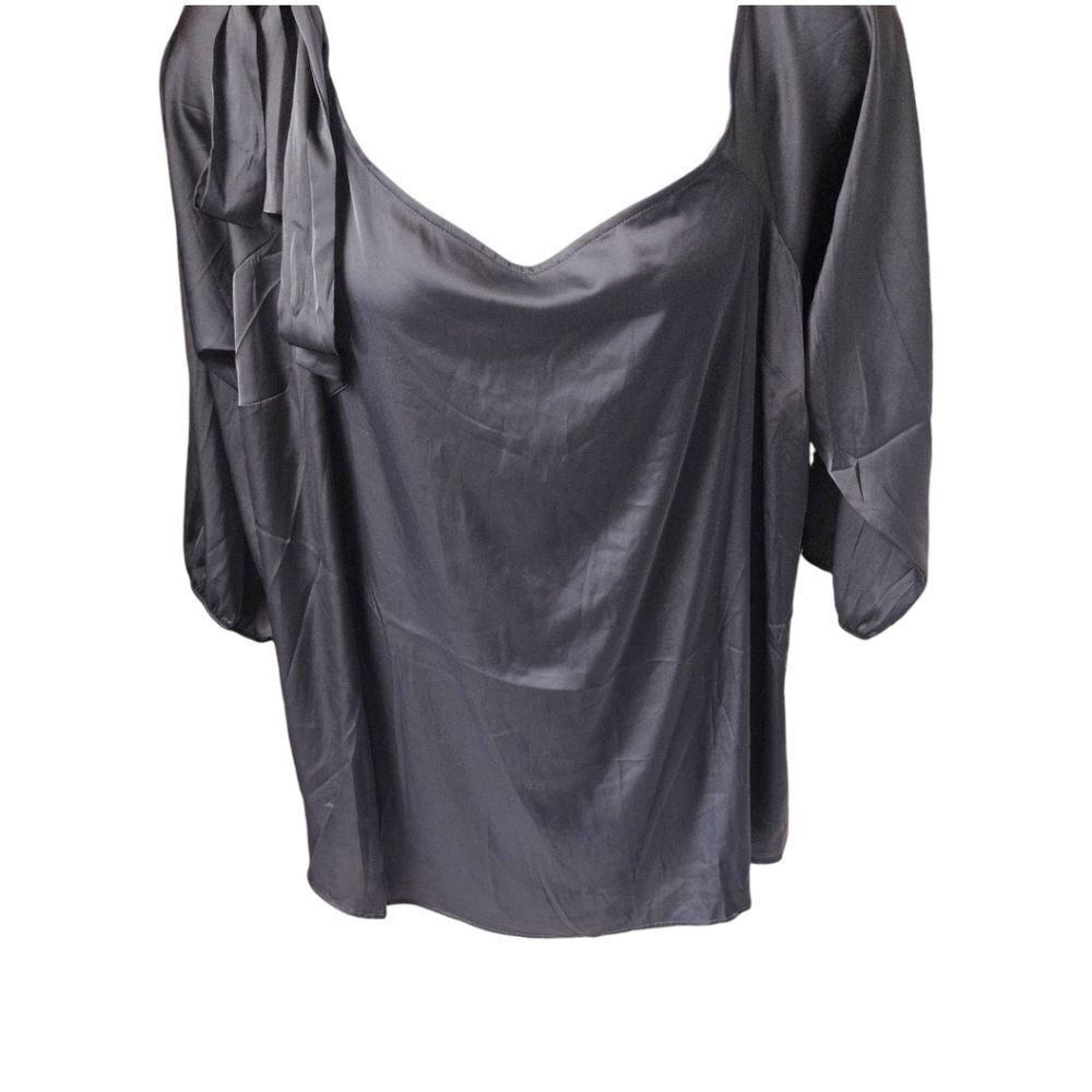 TORRID SatinβTie Front Off Shoulder Long sleeve Blouse 3X - Picture 2 of 15